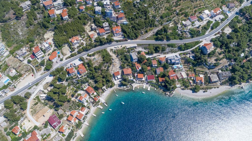Apartments Sara & Nina Omiš Exterior foto